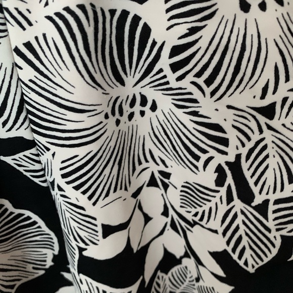 Bathing suit - Picture 4 of 5